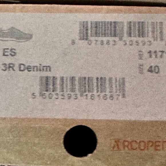 ARCOPEDICO Women’s ES Knit Slip On Shoes in the Size 40/9-9.5 US Size in Denim - Picture 13 of 13
